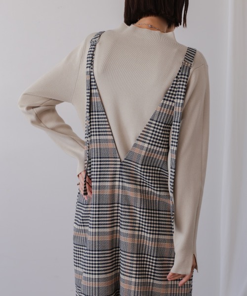 Bou Jeloud(ブージュルード)の「ハイネック総針ニットプルオーバー(ニット/セーター・レディース・A/レッド/アイボリー/ブラック/ベージュ/グリーン/B・FREE)」の14枚目の写真