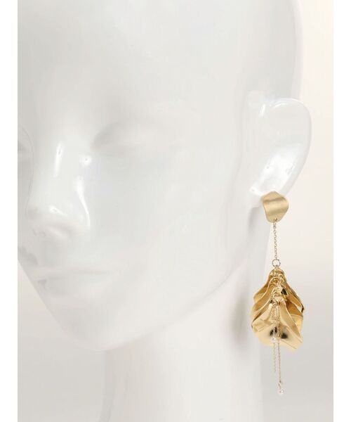 MERCURYDUO（マーキュリーデュオ）の「ペタルドロップピアス（ピアス（両耳用）・レディース・レッド/ゴールド・FREE）」の6枚目の写真