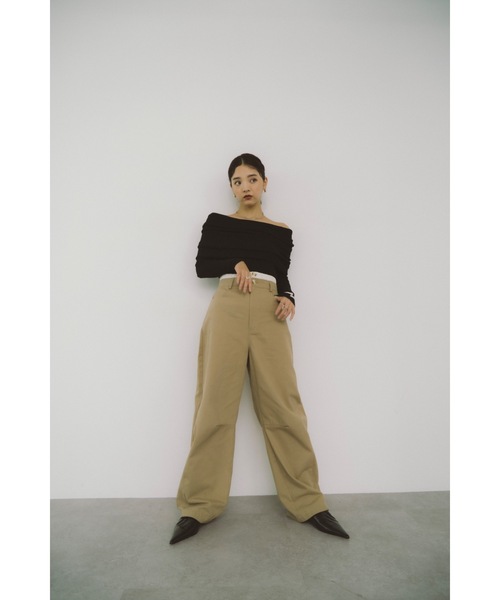 DRWCYS（ドロシーズ）の「ダブルウエストカーブパンツ（その他パンツ・レディース・ベージュ/ネイビー・SMALL/MEDIUM）」の6枚目の写真
