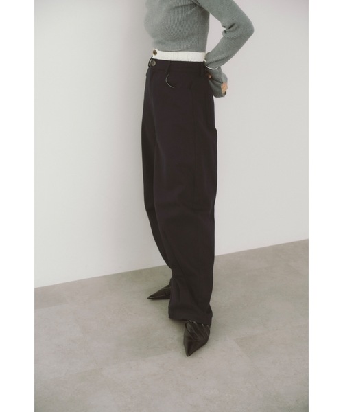 DRWCYS（ドロシーズ）の「ダブルウエストカーブパンツ（その他パンツ・レディース・ベージュ/ネイビー・SMALL/MEDIUM）」の22枚目の写真