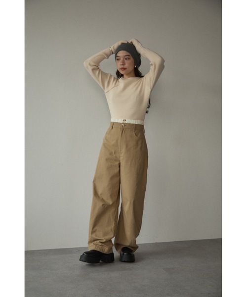 DRWCYS（ドロシーズ）の「ダブルウエストカーブパンツ（その他パンツ・レディース・ベージュ/ネイビー・SMALL/MEDIUM）」の10枚目の写真