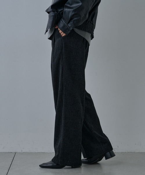 COLONY 2139（コロニートゥーワンスリーナイン）の「シャギーストライプ2タックワイドパンツ（スラックス・メンズ・グレー/ブラック・MEDIUM/LARGE）」の4枚目の写真