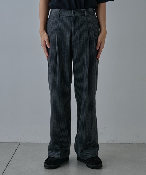 COLONY 2139（コロニートゥーワンスリーナイン）の「シャギーストライプ2タックワイドパンツ（スラックス・メンズ・グレー/ブラック・MEDIUM/LARGE）」の21枚目の写真