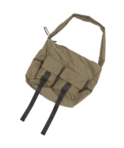 ankoROCK（アンコロック）の「an meets zakka ダブルポケットミリタリーシャーリング変形ショルダーバッグ / メンズ レディース ユニセックス 鞄 カバン バック ナイロン（ショルダーバッグ・レディース・ブラック/カーキ/ベージュ・ONESIZE）」の3枚目の写真