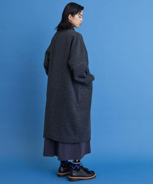 FRAPBOIS（フラボア）の「チェスコクーン コート（チェスターコート・レディース・チャコールグレー/ベージュ・1/2）」の9枚目の写真