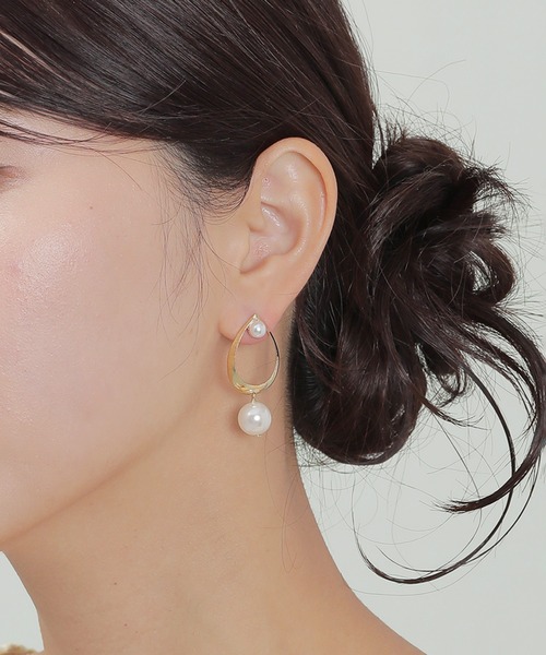 Kana（カナ）の「ドロップライン パール ピアス 結婚式 お呼ばれ オケージョン（ピアス（両耳用）・レディース・シルバー/ゴールド・フリー）」の13枚目の写真