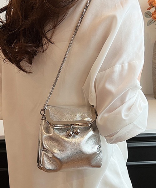 mebole(メボレ)の「がま口 チェーンミニショルダーバッグ(ショルダーバッグ・レディース・ゴールド/シルバー/ブラック・FREE)」の15枚目の写真