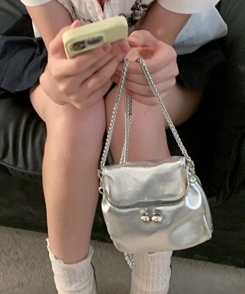 mebole(メボレ)の「がま口 チェーンミニショルダーバッグ(ショルダーバッグ・レディース・ゴールド/シルバー/ブラック・FREE)」の13枚目の写真