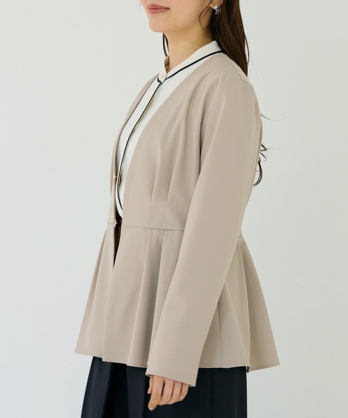 INCEDE(インシード)の「ストレッチツイル ノーカラージャケット│羽織るだけできちんと見え/セットアップ対応/オフィスカジュアル/オンオフ兼用(ノーカラージャケット・レディース・ブラック/ベージュ/ネイビー・M/L/LL)」の13枚目の写真