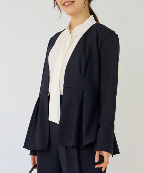 INCEDE(インシード)の「ストレッチツイル ノーカラージャケット│羽織るだけできちんと見え/セットアップ対応/オフィスカジュアル/オンオフ兼用(ノーカラージャケット・レディース・ブラック/ベージュ/ネイビー・M/L/LL)」の21枚目の写真