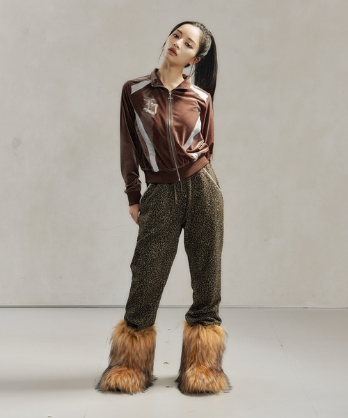 FCMM（エフシーエムエム）の「PATTERN SWEATPANTS/パターンスウェットパンツ（スウェットパンツ・レディース・ブラウン/グレー・SMALL/MEDIUM）」の8枚目の写真