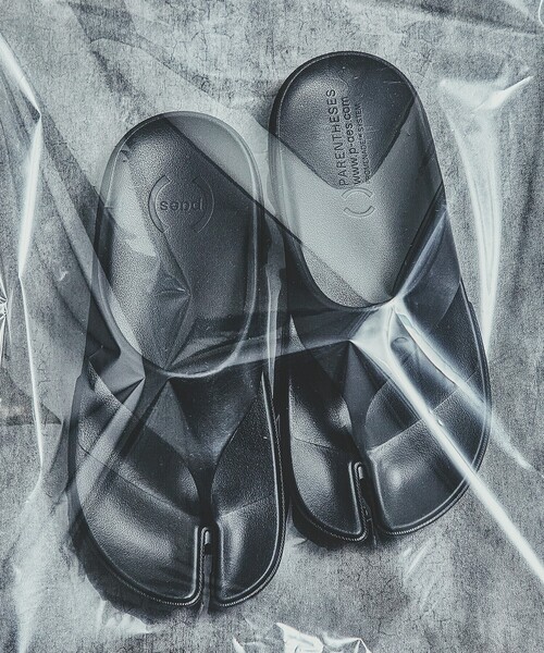 PAES（ペイズ）の「【PAES /ペイズ】リカバリーサンダル [FLIP-FLOP]UNISEX/タビサンダル（サンダル・メンズ・ブラック/グレー・26/27/28/23/24）」の16枚目の写真