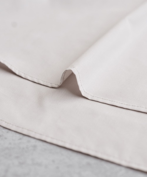 reca(レカ)の「ボリューム袖マオカラーブロードシャツ(シャツ/ブラウス・レディース・オフホワイト/グレイッシュベージュ/ブラック/サックスブルー・M)」の15枚目の写真