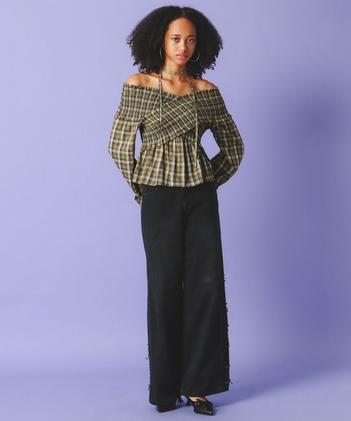 FOREVER 21（フォーエバー トゥエンティーワン）の「【2025SS】チョーカー付きオフショルブラウス（シャツ/ブラウス・レディース・ブラック/ブルー/ベージュ・FREE）」の17枚目の写真