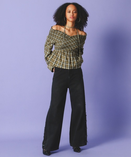 FOREVER 21（フォーエバー トゥエンティーワン）の「【2025SS】チョーカー付きオフショルブラウス（シャツ/ブラウス・レディース・ブラック/ブルー/ベージュ・FREE）」の18枚目の写真