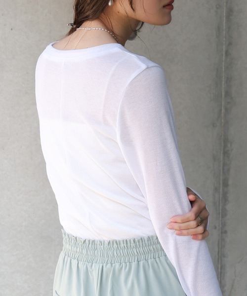 Bab(バブ)の「ベーシックダブルネックカットソー(Tシャツ/カットソー・レディース・ブラック/ピンク/オフホワイト/チャコールグレー・FREE)」の7枚目の写真