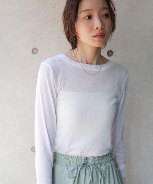 Bab(バブ)の「ベーシックダブルネックカットソー(Tシャツ/カットソー・レディース・ブラック/ピンク/オフホワイト/チャコールグレー・FREE)」の12枚目の写真