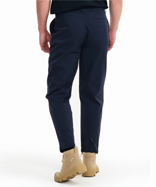 AIGLE(エーグル)の「吸水速乾 UVカット ドライテックパンツ / タックテーパードパンツ(その他パンツ・レディース・ダークブルー/オフホワイト・38/36/34/40)」の3枚目の写真