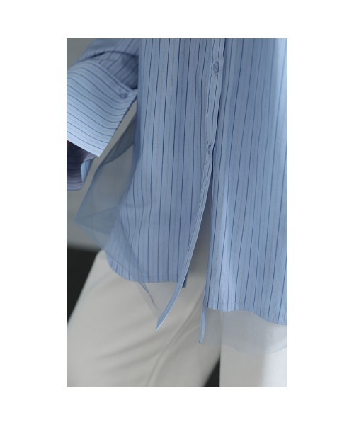 Sawa a la mode（サワアラモード）の「チュールを重ねたオーバーシャツ（シャツ/ブラウス・レディース・オフホワイト/ネイビー・FREE）」の15枚目の写真