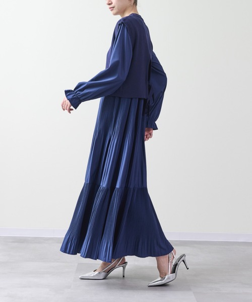 DOLLUPOOPS（ドールアップウップス）の「【ニットベストセット】ノースリバックリボンプリーツワンピース（ワンピース・レディース・グレー/アイボリー/ブラック/キャメル/ネイビー・38）」の4枚目の写真