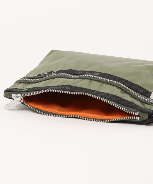 LeSportsac（レスポートサック）の「LeSportsac×AMERI Cosmetic Clutch（その他小物・レディース・ブラック/カーキ/シルバー・FREE）」の20枚目の写真