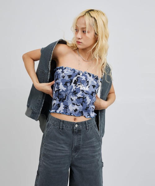 atmos pink（アトモスピンク）の「atmos pink Camouflage Shirring Baretop / アトモス ピンク カモフラージュシャーリング ベアトップ（チューブトップ・レディース・カーキ/ブルー/ブラウン・FREE）」の10枚目の写真