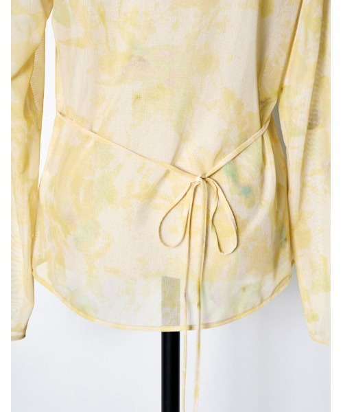 RUMCHE(ラムシェ)の「Crystal Flower Sheer Tops / クリスタルフラワーシアートップス(その他トップス・レディース・ネイビー/イエロー・FREE)」の8枚目の写真