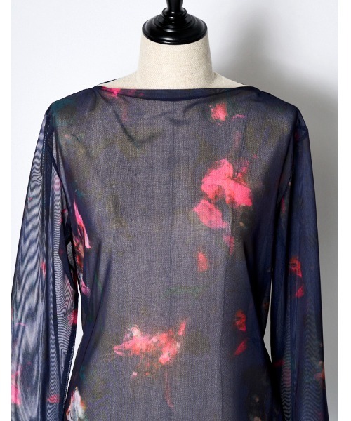 RUMCHE(ラムシェ)の「Crystal Flower Sheer Tops / クリスタルフラワーシアートップス(その他トップス・レディース・ネイビー/イエロー・FREE)」の15枚目の写真