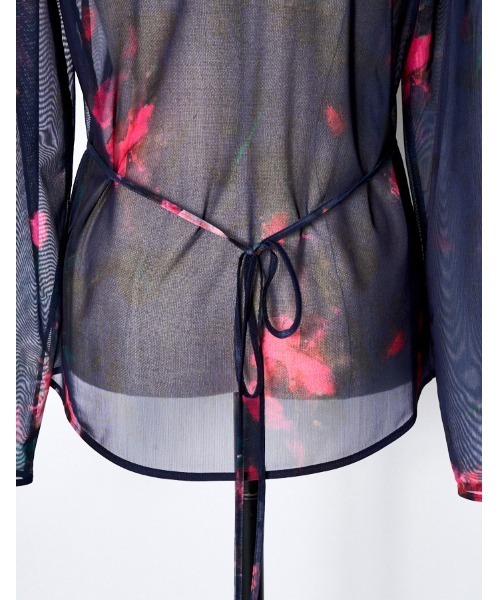 RUMCHE(ラムシェ)の「Crystal Flower Sheer Tops / クリスタルフラワーシアートップス(その他トップス・レディース・ネイビー/イエロー・FREE)」の16枚目の写真