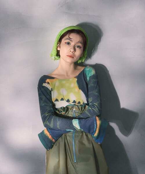 THE GOODLAND MARKET（ザグッドランドマーケット）の「cwtch　BACKOPEN l/S PRINT T-SHIRTS（Tシャツ/カットソー・レディース・ブルー系その他/ホワイト系その他・FREE）」の2枚目の写真