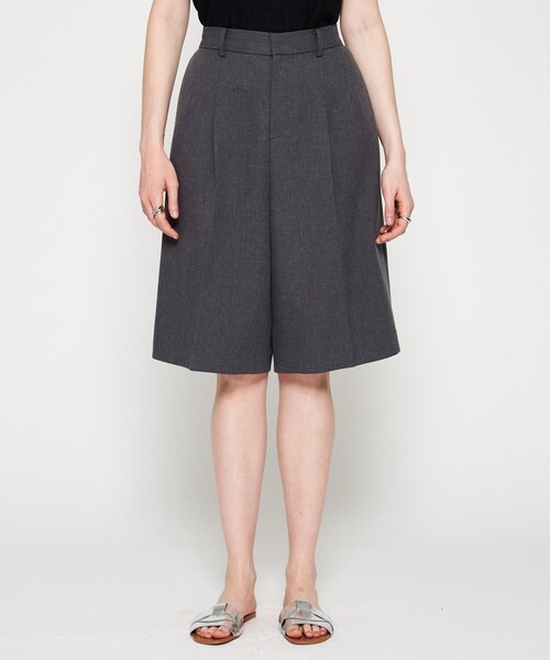 cloenc（クロエンス）の「【セットアップ／手洗い可】リネンブレンドハーフパンツ（その他パンツ・レディース・オフホワイト/ブラウン系/ライトグリーン/ダークグレー・01/02）」の5枚目の写真