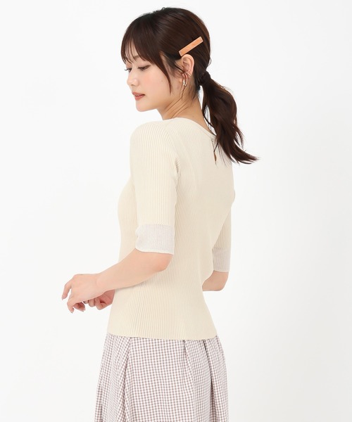MISCH MASCH(ミッシュマッシュ)の「袖配色シアーリブニット(ニット/セーター・レディース・ブラック/ブルー/ホワイト/ベージュ・フリ-)」の12枚目の写真