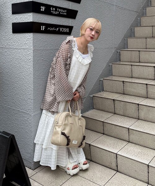 CIAOPANIC（チャオパニック）の「フリルネックティアードワンピース（ワンピース・レディース・ブラック/サックスブルー/ブロンズ/ホワイト/イエロー・0/1）」の19枚目の写真