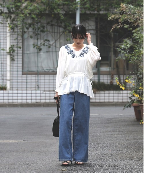 SOMETHING(サムシング)の「SOMETHING(サムシング)「SUMMER COOL」 涼しいセミワイドデニムパンツ(デニムパンツ・レディース・ライトインディゴブルー・M/XS/S/L)」の3枚目の写真