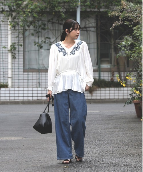 SOMETHING(サムシング)の「SOMETHING(サムシング)「SUMMER COOL」 涼しいセミワイドデニムパンツ(デニムパンツ・レディース・ライトインディゴブルー・M/XS/S/L)」の4枚目の写真