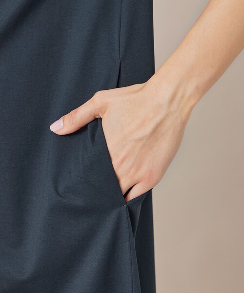 MACKINTOSH LONDON（マッキントッシュ ロンドン）の「プレーティング天竺ワンピース（ワンピース・レディース・ネイビー/ダークブラウン・40/38）」の11枚目の写真