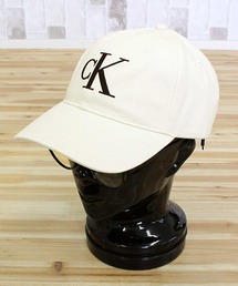 Calvin Klein(JoENC)CK [WmOhJx[X{[Lbv LARGE MONOGRAM EMBROIDERY BASEBALL CAP(Lbv)