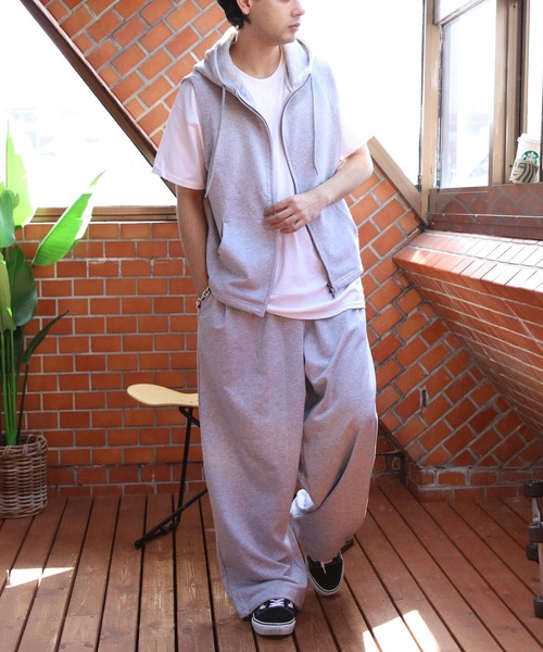 ８(eight)（エイト）の「ノースリーブジップパーカー（ベスト・メンズ・ブラック/グレー・LARGE/MEDIUM）」の20枚目の写真