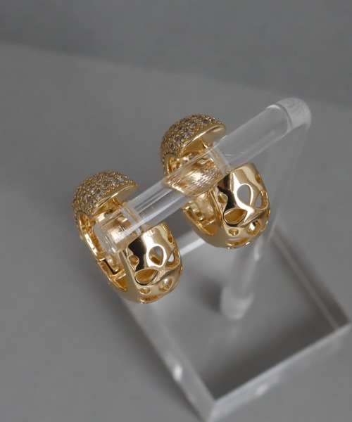 abaskdesign(アバスクデザイン)の「金属アレルギー対応 ラウンド/スクエアジルコニアフープピアス(ピアス(両耳用)・レディース・A/B・FREE)」の7枚目の写真
