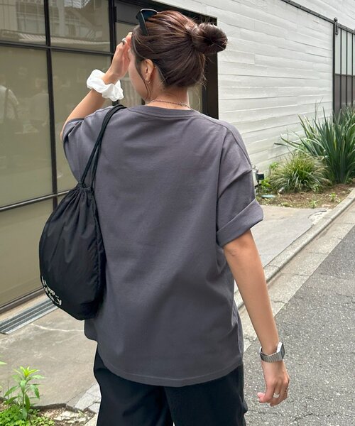 DISCOAT(ディスコート)の「【WEB限定】DAYグラフィックTシャツ(Tシャツ/カットソー・レディース・チャコールグレー/オフホワイト/ライトグレー・FREE)」の15枚目の写真