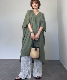 LBC | 【インフルエンサー着用】【2点セット】Vネックピンタックセットワンピース(ワンピース)