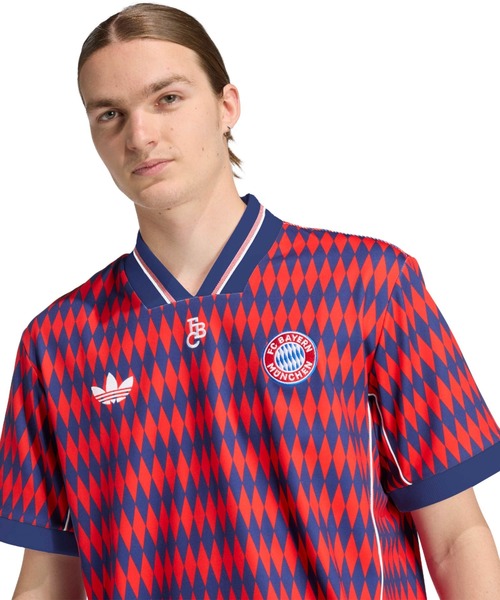 adidas FCﾊﾞｲｴﾙﾝ ﾐｭﾝﾍﾝ ﾗｲﾌｽﾀｲﾗｰ ｼﾞｬｰｼﾞｰ / アディダス FC バイエルン