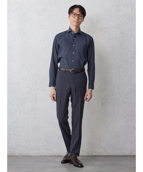 Perfect Suit FActory(パーフェクトスーツファクトリー)の「【綿100%】長袖ワイシャツ【クラシコ】クレープ織 ブルー/ネイビー(ブルー)(ビジネスシャツ・メンズ・ブルー/ネイビー・LL/M/S/L)」の4枚目の写真