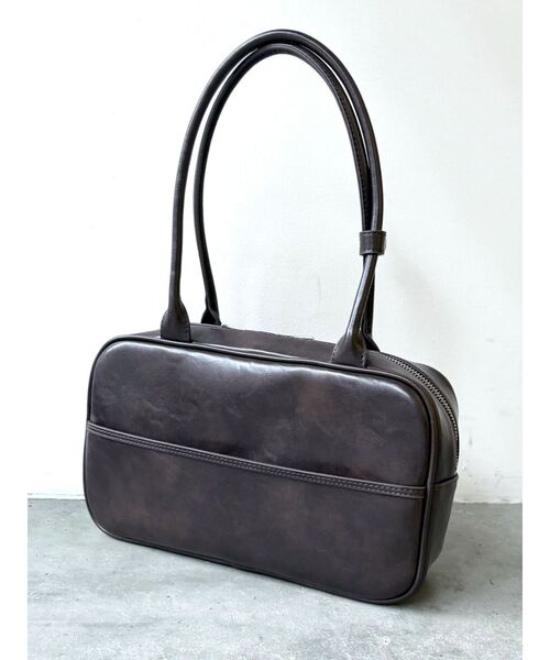 CALNAMUR(カルナムール)の「ヴィンテージフェイクレザーボストンバッグ(ボストンバッグ・レディース・ブラウン/ピンク・FREE)」の10枚目の写真