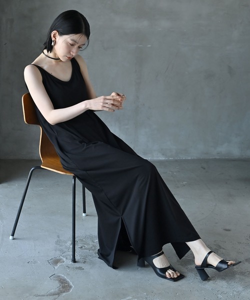 funda mine（ファンダマイン）の「[カップ付き]まるVネックキャミワンピース（ワンピース・レディース・ブルー/ブラック/オレンジ・FREE）」の12枚目の写真