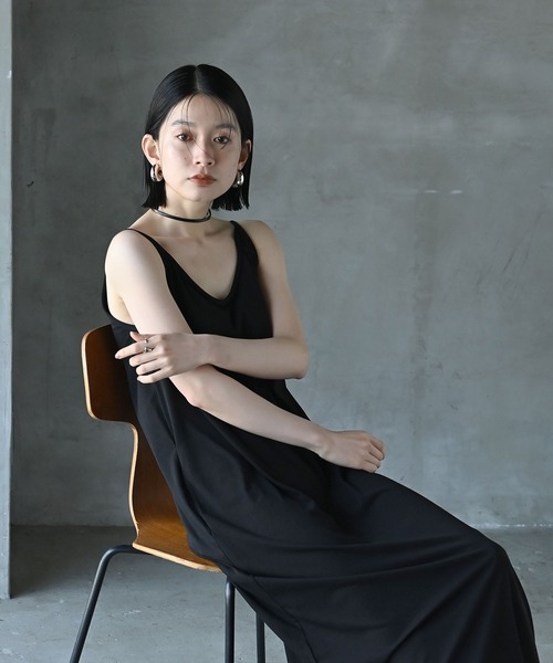 funda mine（ファンダマイン）の「[カップ付き]まるVネックキャミワンピース（ワンピース・レディース・ブルー/ブラック/オレンジ・FREE）」の4枚目の写真