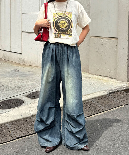 CIAOPANIC(チャオパニック)の「裾タックライトイージーデニムパンツ(デニムパンツ・レディース・ブルー・0/1)」の5枚目の写真
