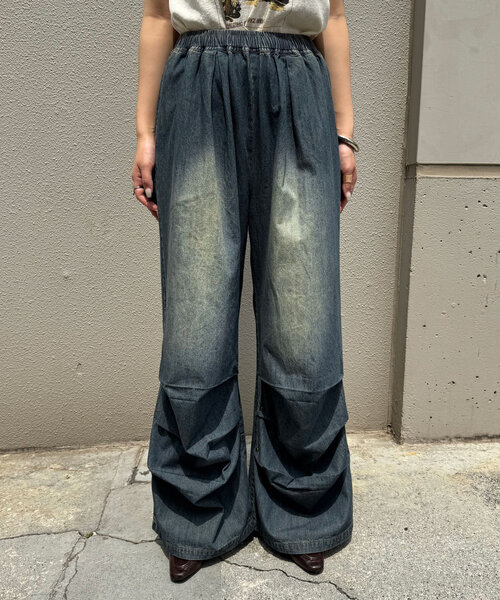 CIAOPANIC(チャオパニック)の「裾タックライトイージーデニムパンツ(デニムパンツ・レディース・ブルー・0/1)」の8枚目の写真