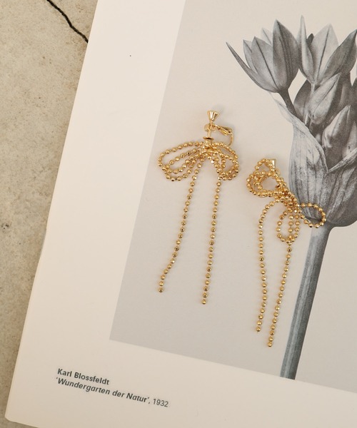 Crisp（クリスプ）の「チェーンリボンイヤリング（イヤリング・レディース・ゴールド・FREE）」の3枚目の写真