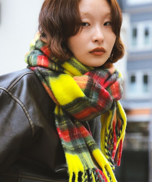 Ray BEAMS（レイビームス）の「チェック マフラー（マフラー・レディース・イエロー/オフホワイト・ONE SIZE）」の12枚目の写真